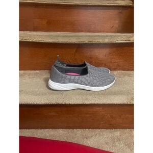 Women's Vionic Slip-On Sneakers Gray/Pink Size 8